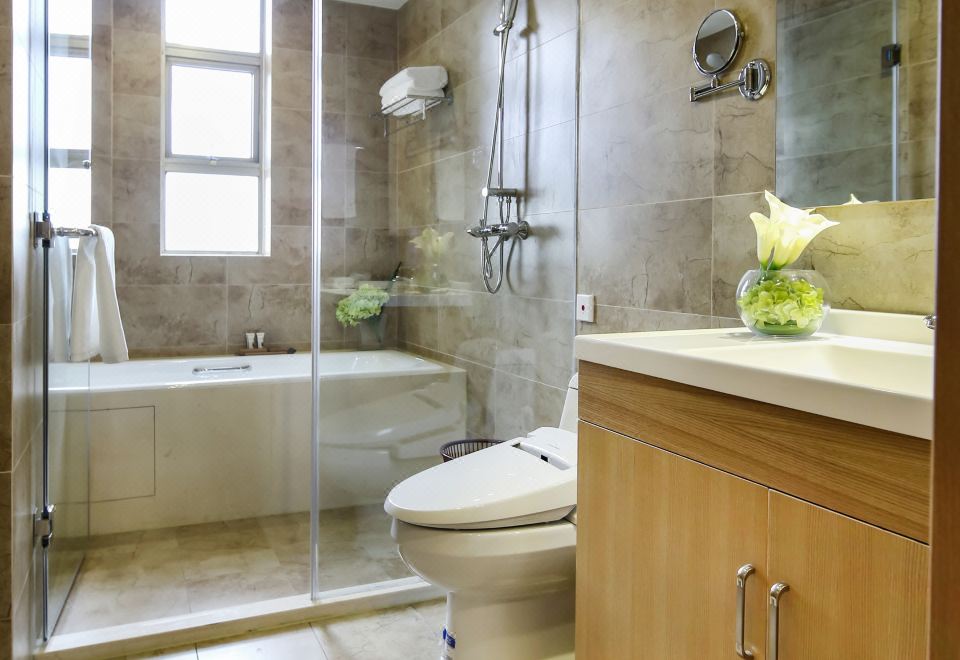 歡樂親子套房（洗烘一體機+衞洗麗+浴缸）