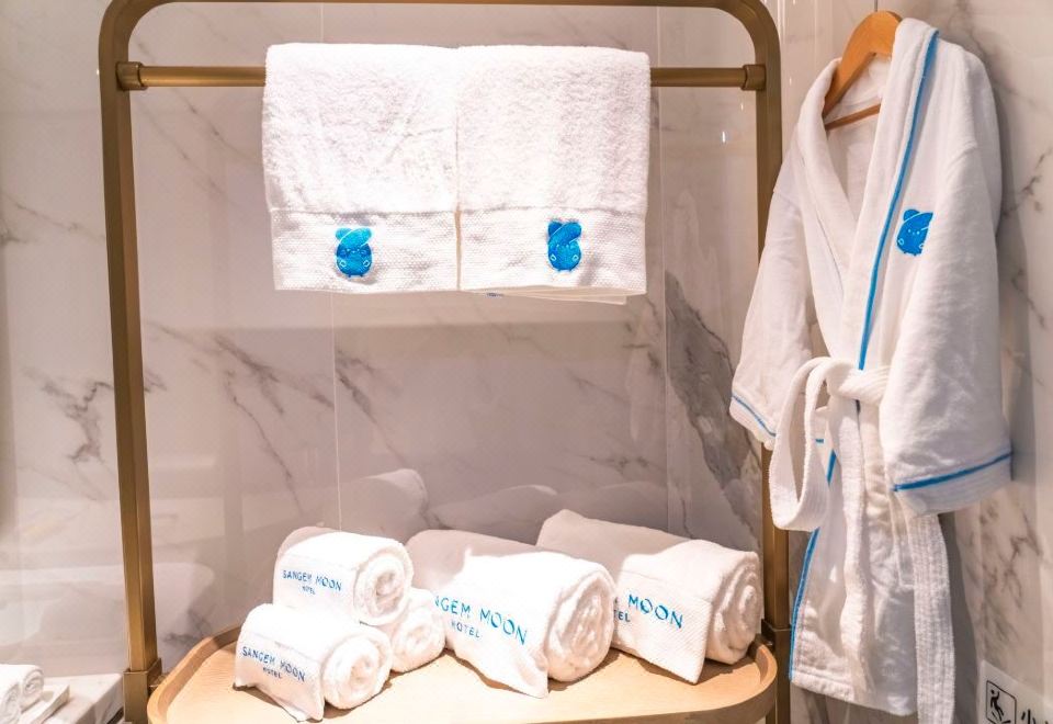 至尊海景大床房