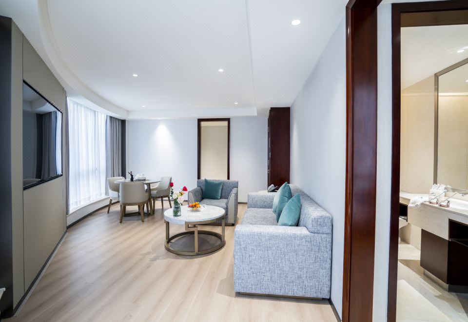 塔景套房（功夫茶具+高层落地窗）