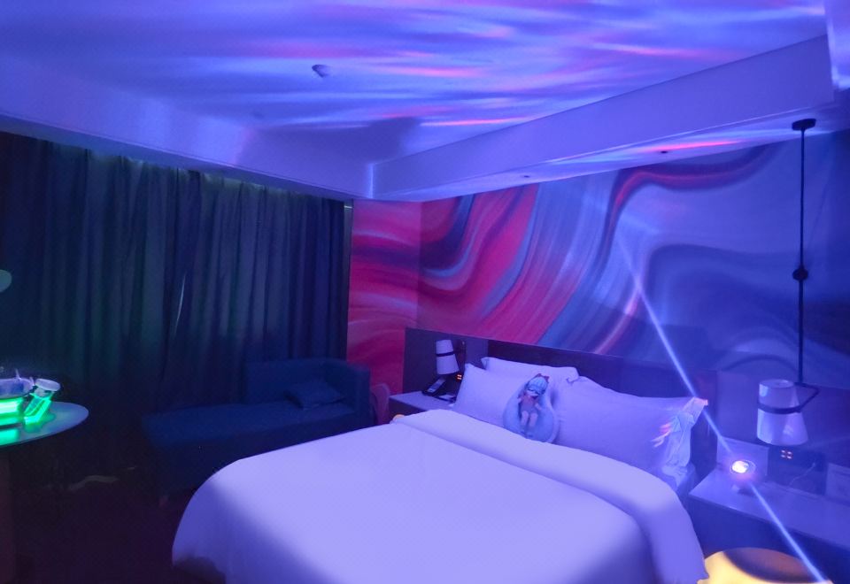 安可臻享大床房（金可兒床墊+VR6D影音+休閑沙發）