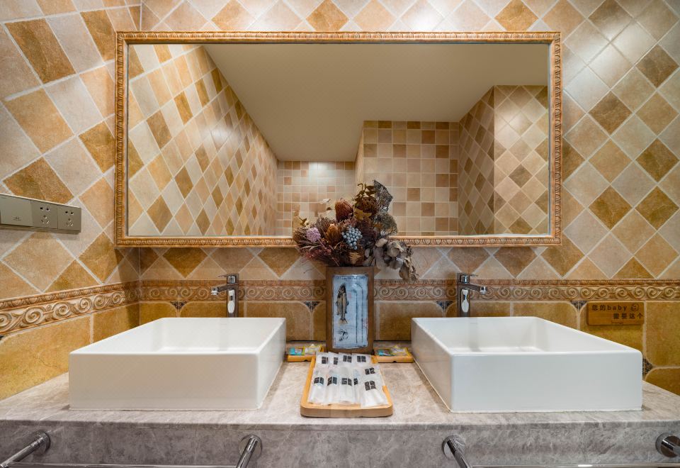 双面豪华海景阳台家庭套房