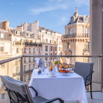 Prestige Room With Balcony Hotel du Collectionneur Promo Code