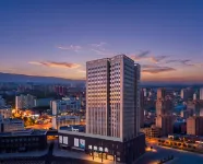 Bole Longquan Boyue Hotel (Bole City Museum Binhe Park)