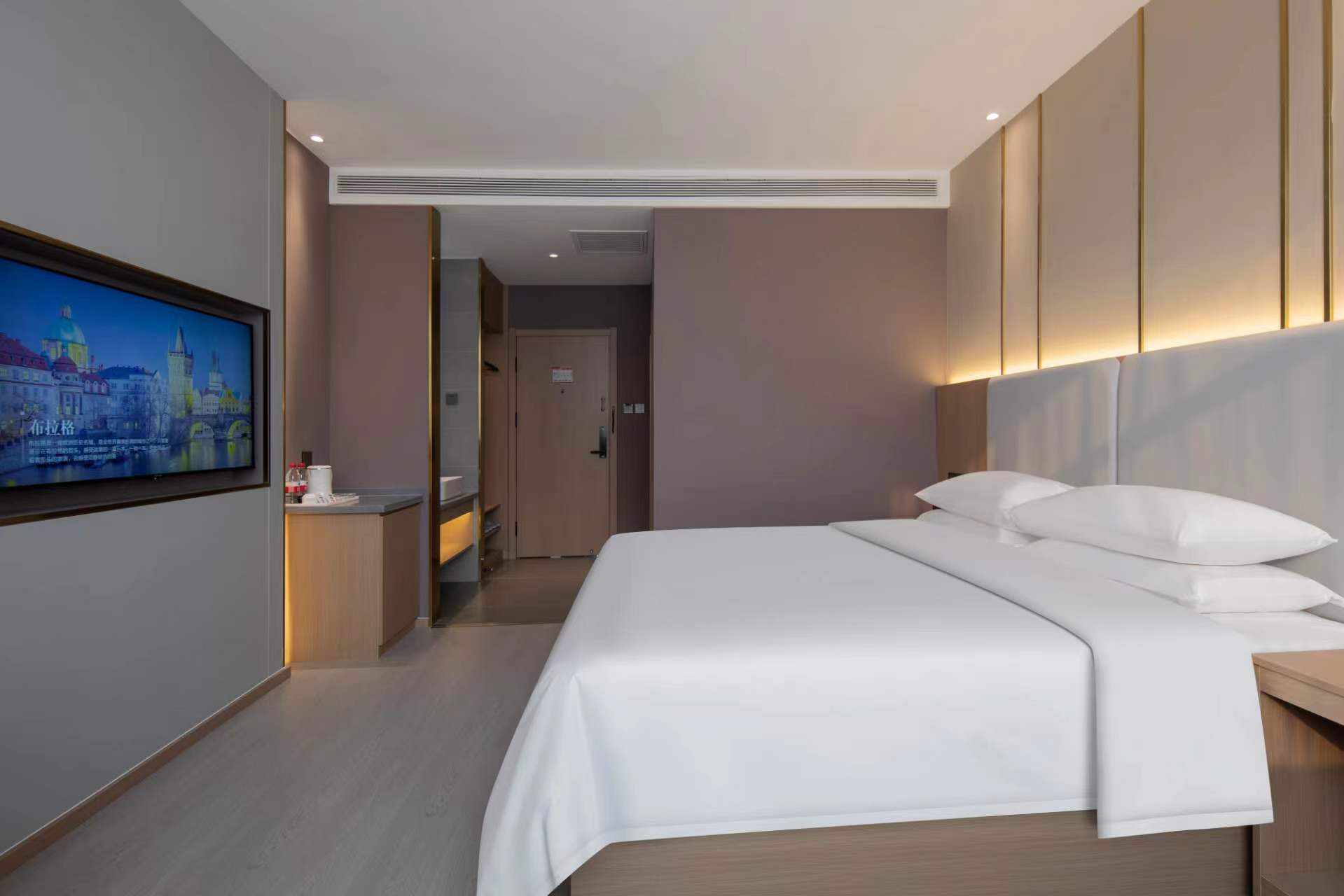 智能高级大床房（智能小度+零压梦百合床垫+地暖开放）