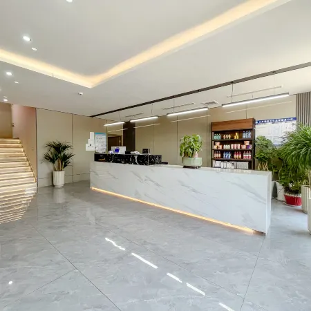 Orange Hotel