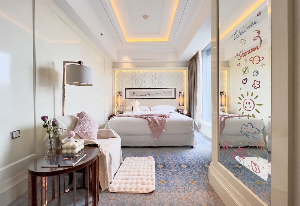 粉霧夢境大床房·金可兒床墊·云朵般睡眠