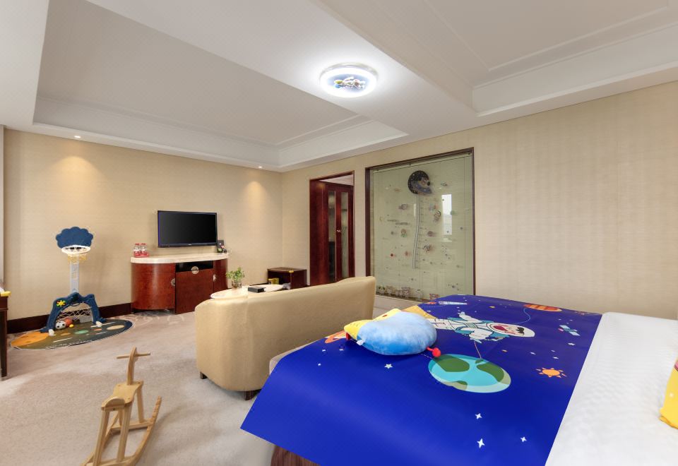 家庭亲子房（梦幻太空）