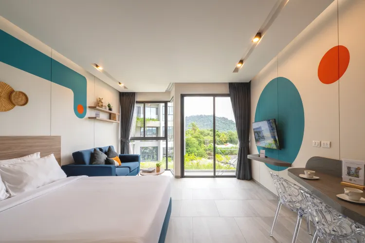 Breeze Room