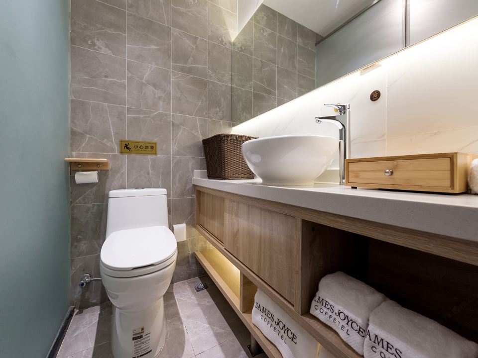 醇享大床房（阳光房+冰箱+洗衣机+coffee）