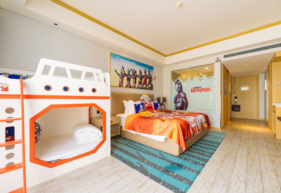 奥特曼豪华家庭房