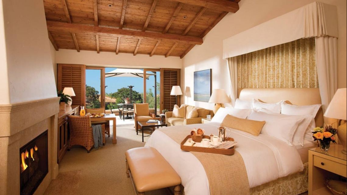 套房（bungalow， 1 Bedroom Suite， 1 King， Garden View， Balcony）