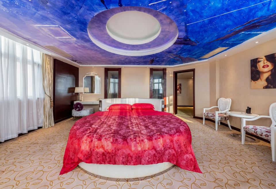 Honeymoon Themed Suite