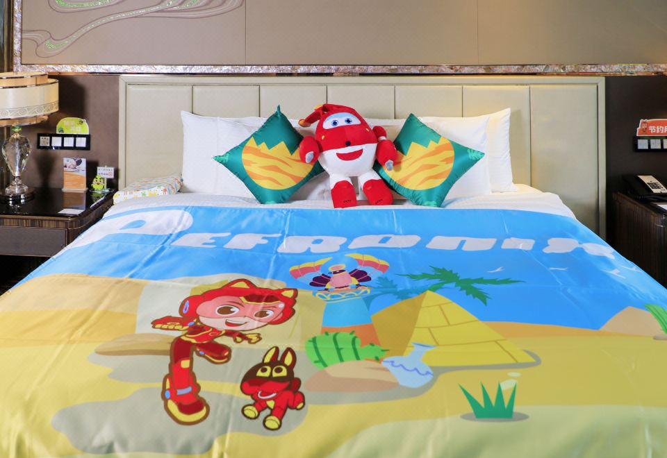 沙漠超凡小英雄亲子房