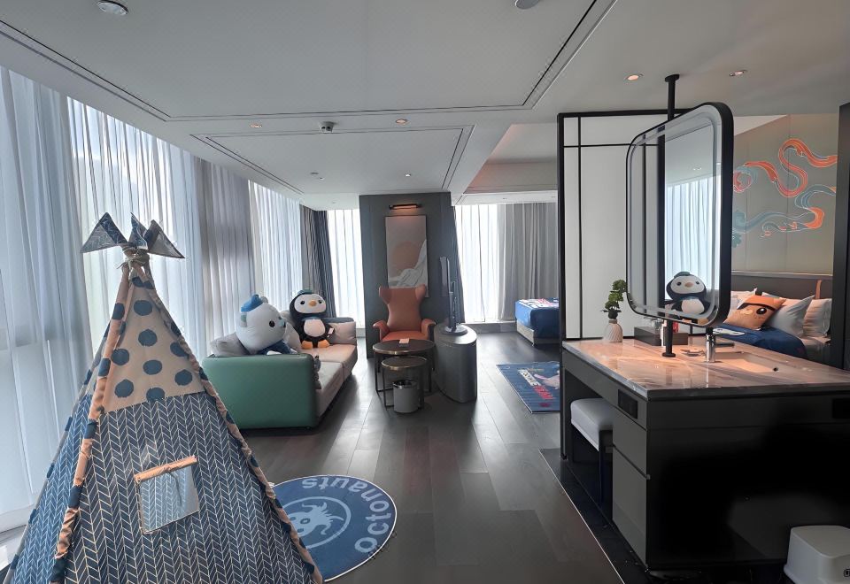 海底小縱隊主題親子房