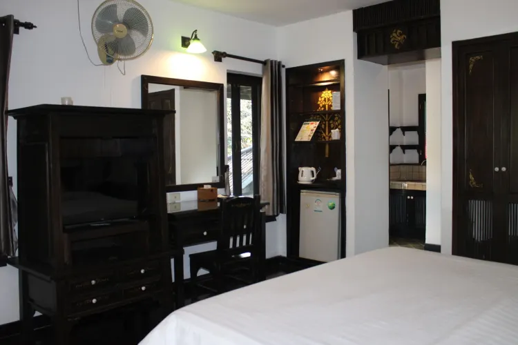 ห้องดีลักซ์ เตียงใหญ่ 1 เตียง