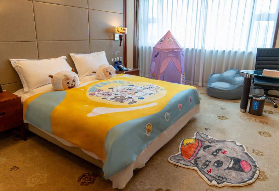 Beijing Xinjiang PlazaPleasant Goat And Big Big Wolf Theme Double Bed Room