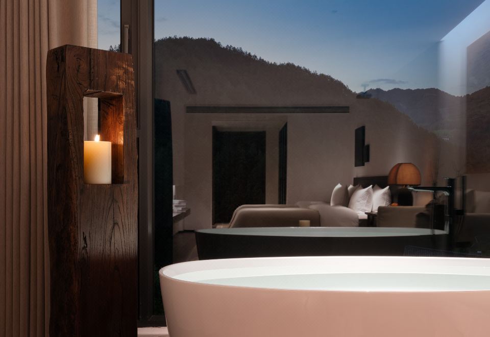 林野.观景浴缸双床房-零压床垫︱智能客控︱极米投屏