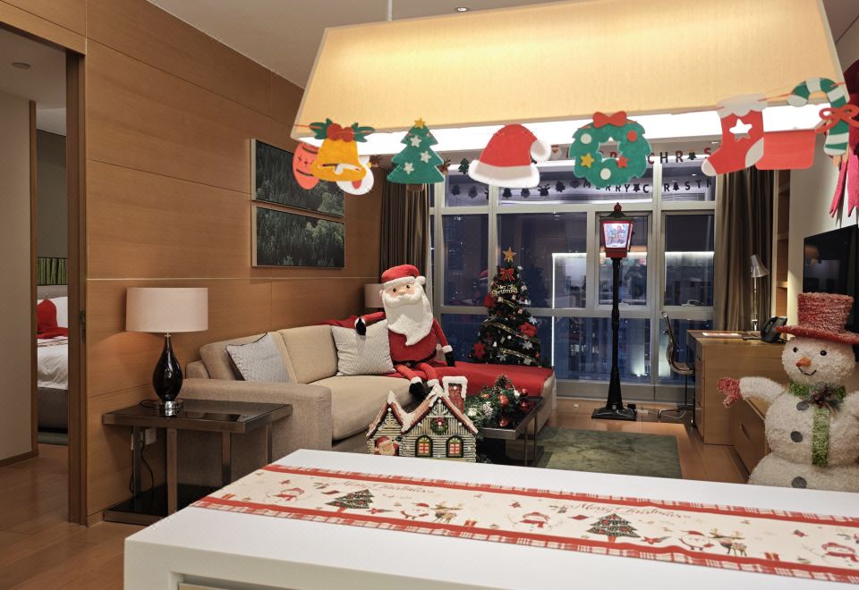 圣诞单卧套房（圣诞装饰+厨房+洗衣乾衣机）