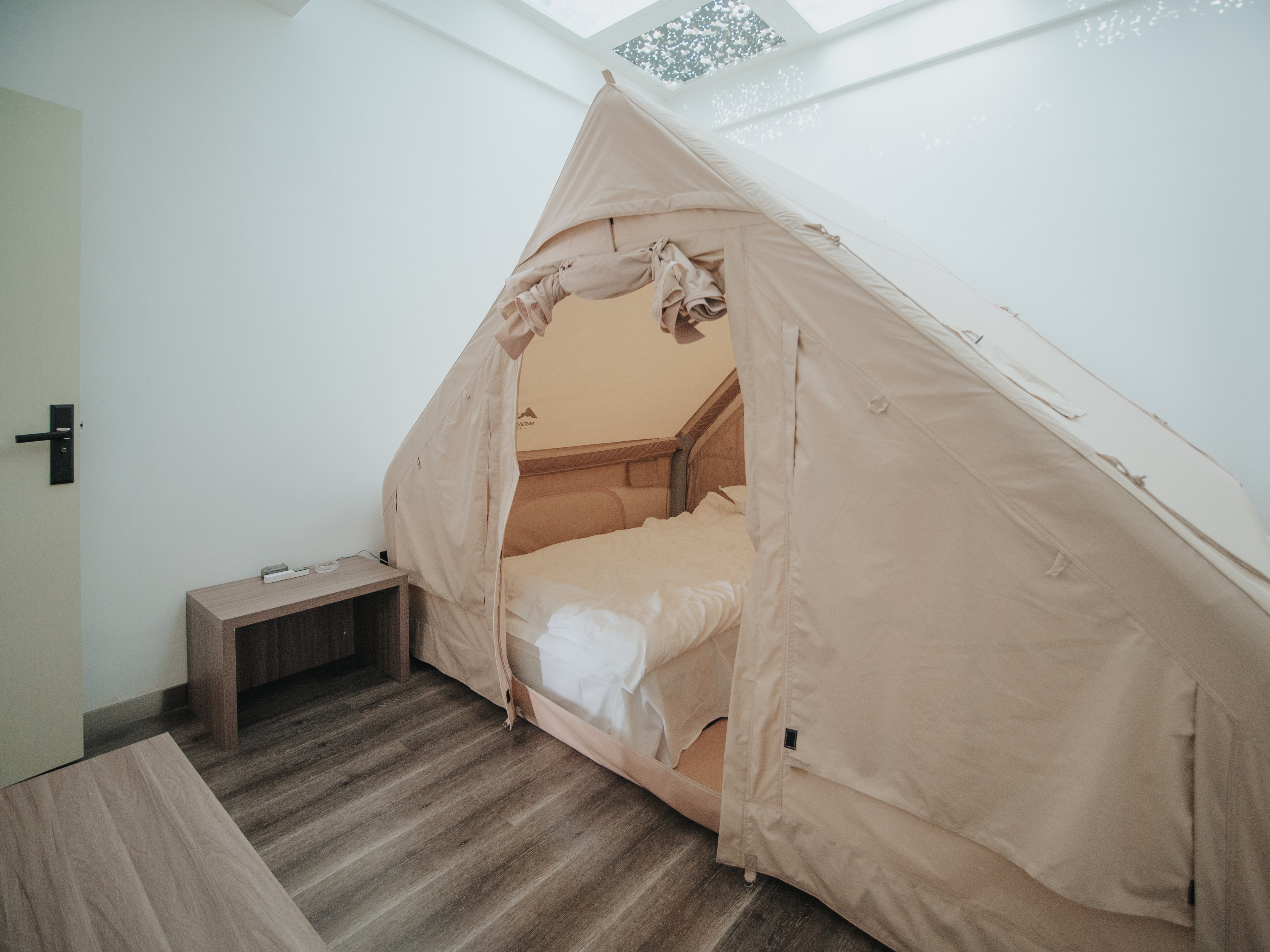 既见·全湖景泡池家庭套房+星空玻璃顶+帐篷