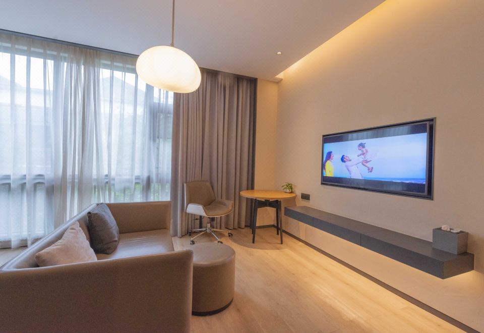 时尚工业双床房