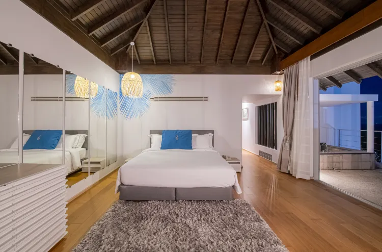 วิลล่าหรูเก้าห้องนอน