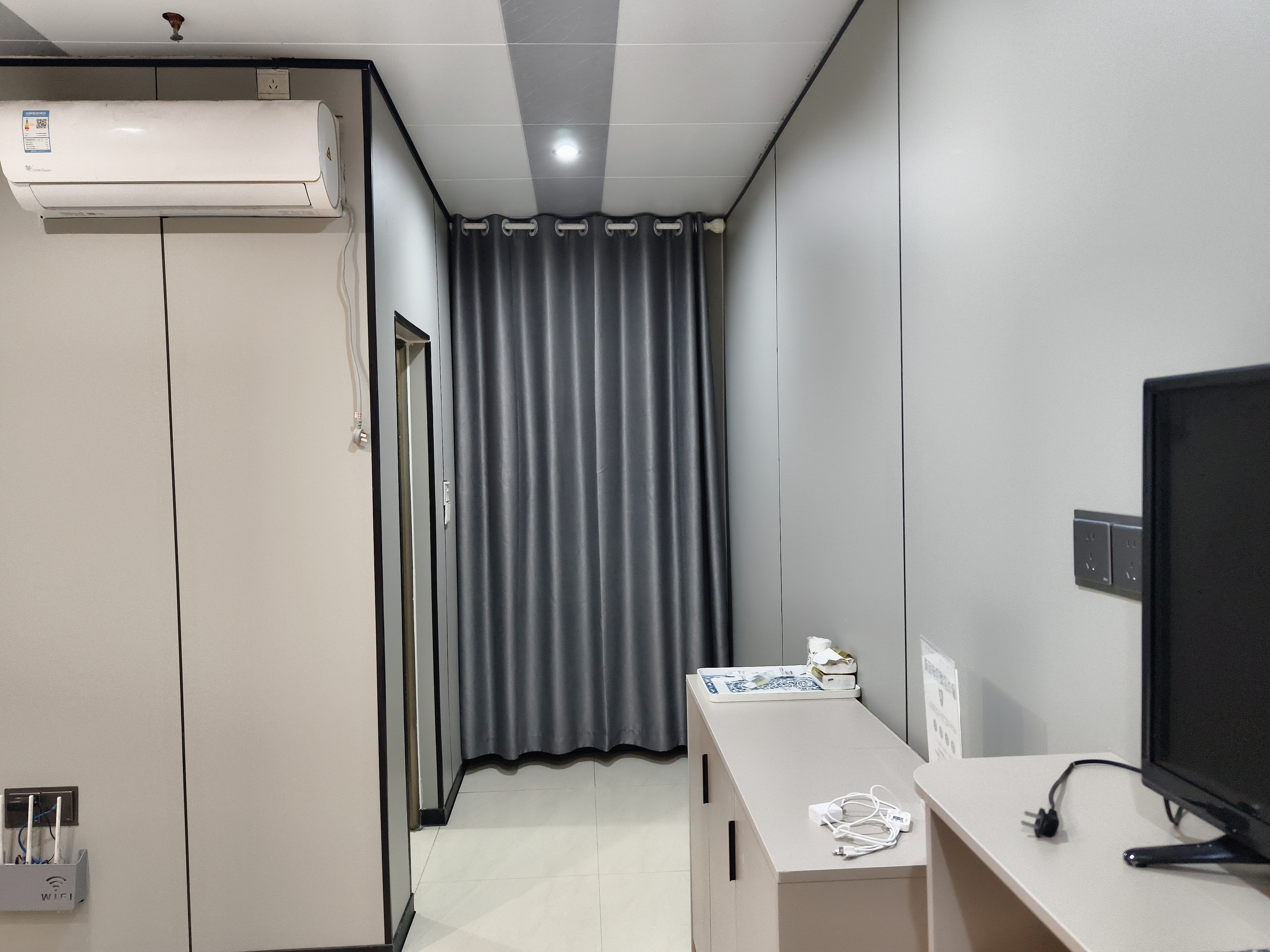 Junan Business Hotel豪華單人房