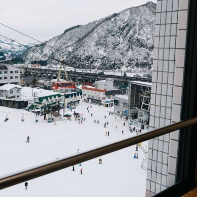 東映シネマルーム和室10畳＋広縁3帖＜ゲレンデビュー＞ 越後湯沢温泉　露天大岩風呂の宿　湯沢東映ホテル クーポン