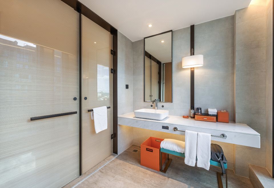 Elegant Queen Room