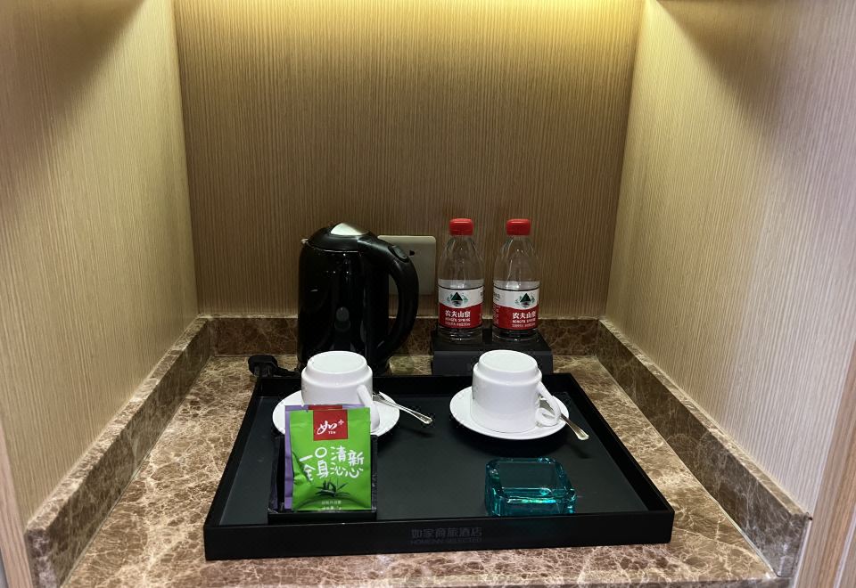 安心睡0压大床房【55寸电视可投屏+莱芬吹风机】