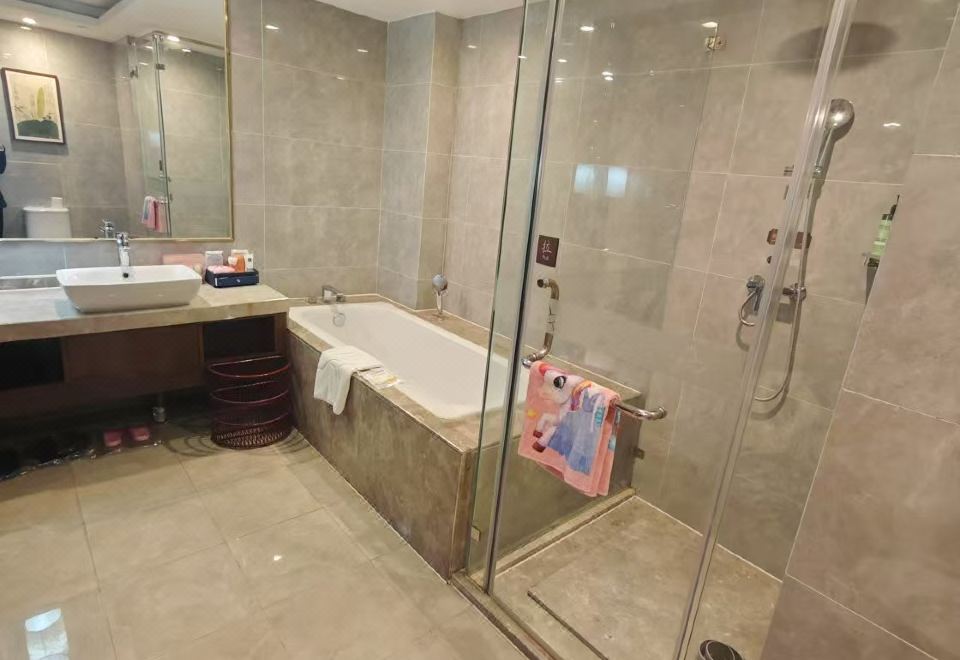 Arcadia Hotel PuyangLongshan Garden Family Room (Little Fairy)