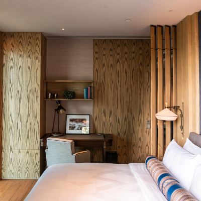 ARTUS Two (1 King Bed & 1 Single Bed)