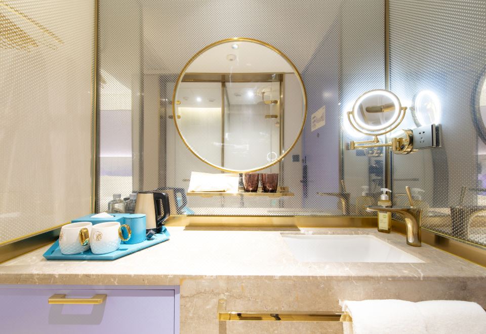 心怡標準雙床房（智能客控+小冰箱）