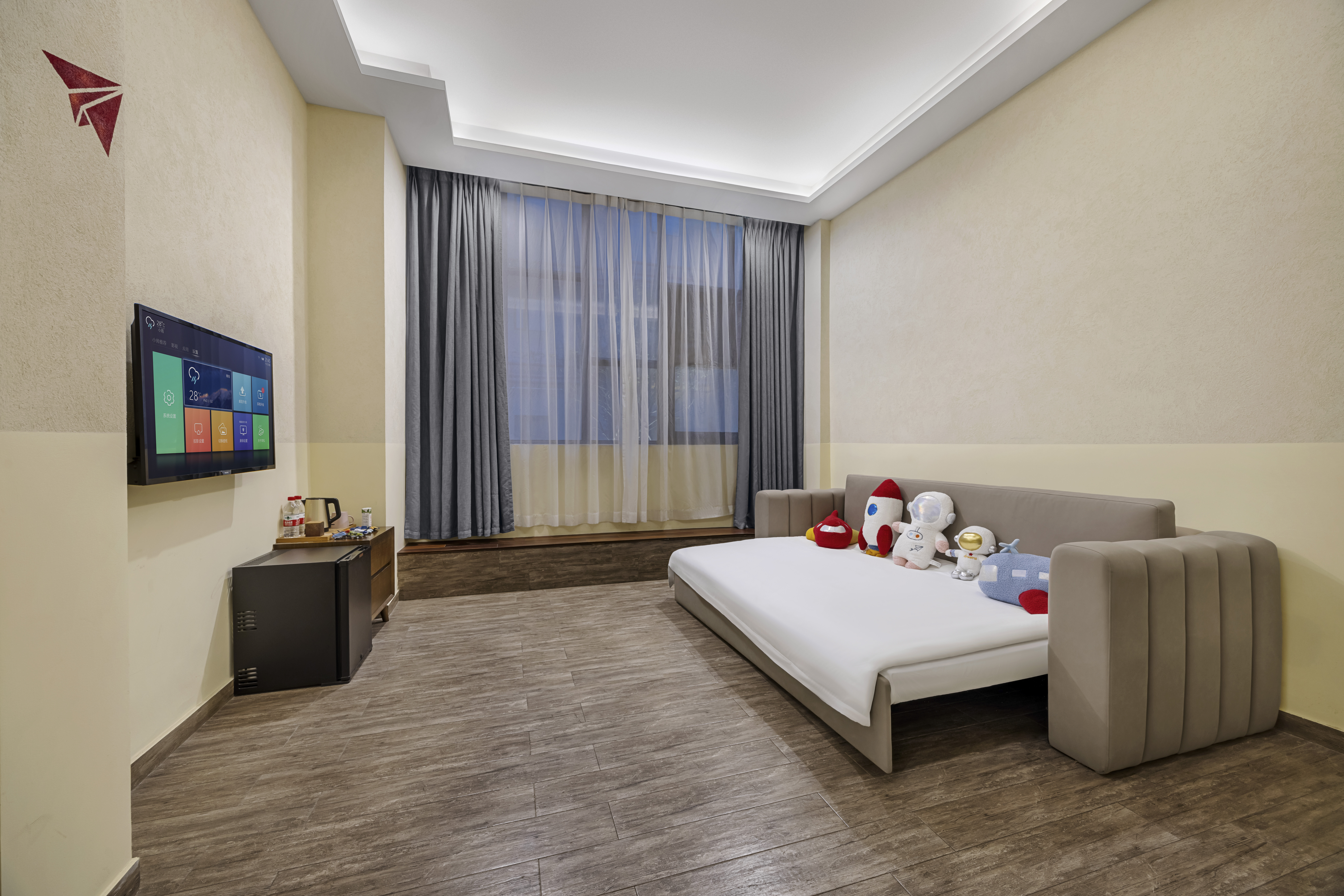 园景商务套房（动静分区+品质梳化床）