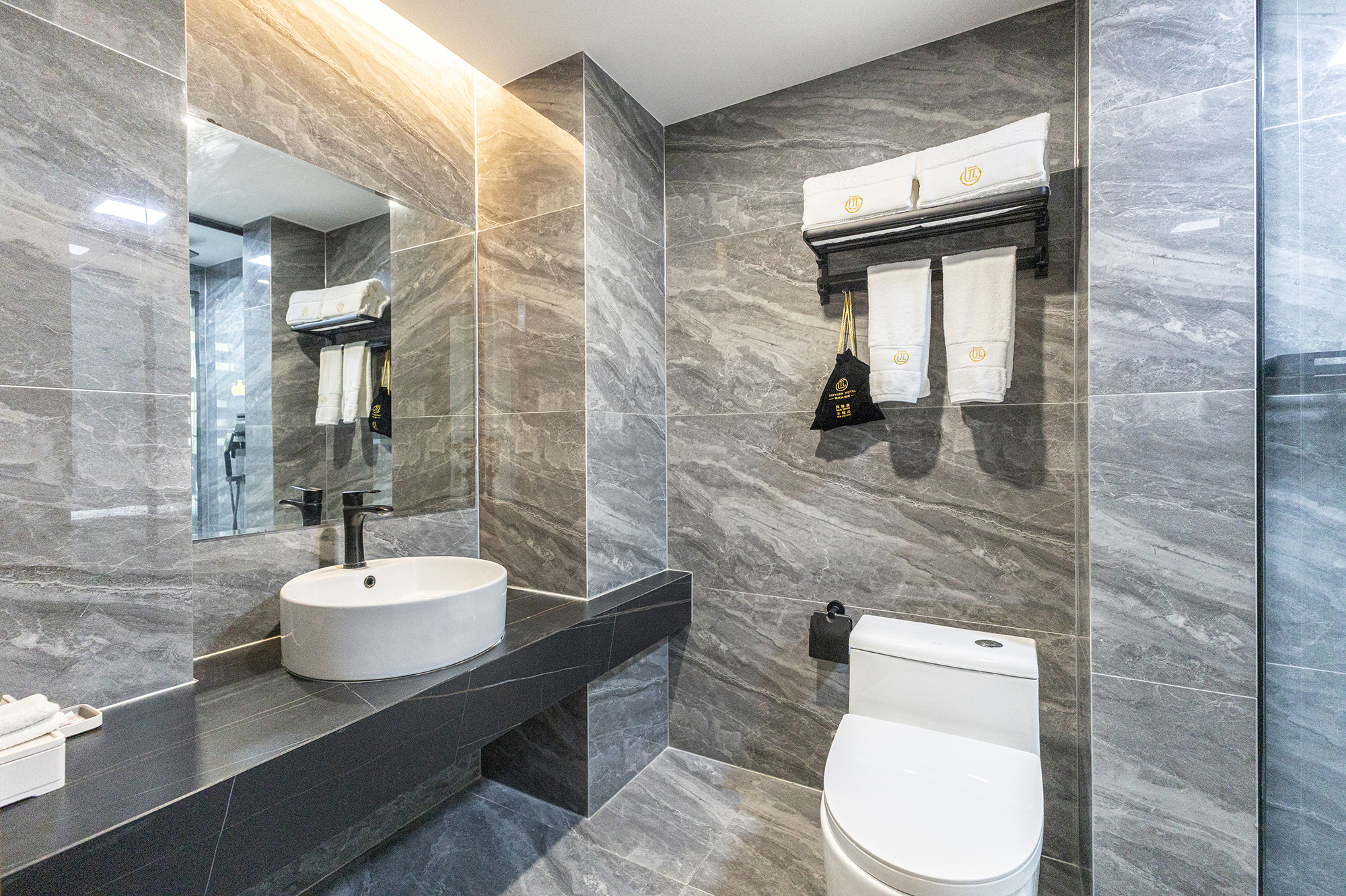 豪华观景单间（轻时尚+尽享山景+休闲椅）