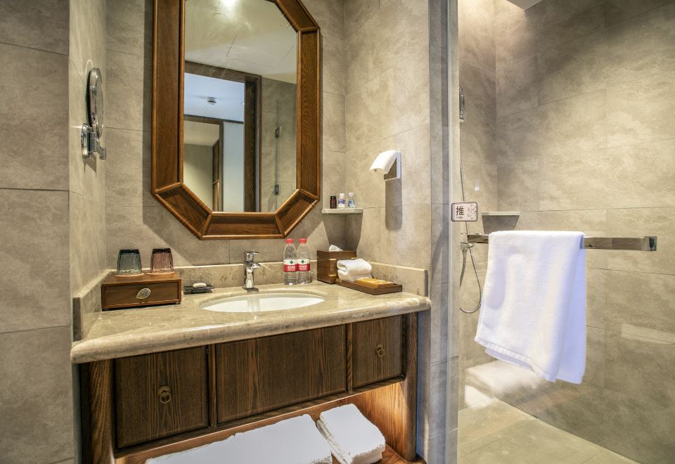 宝胜景观大床房