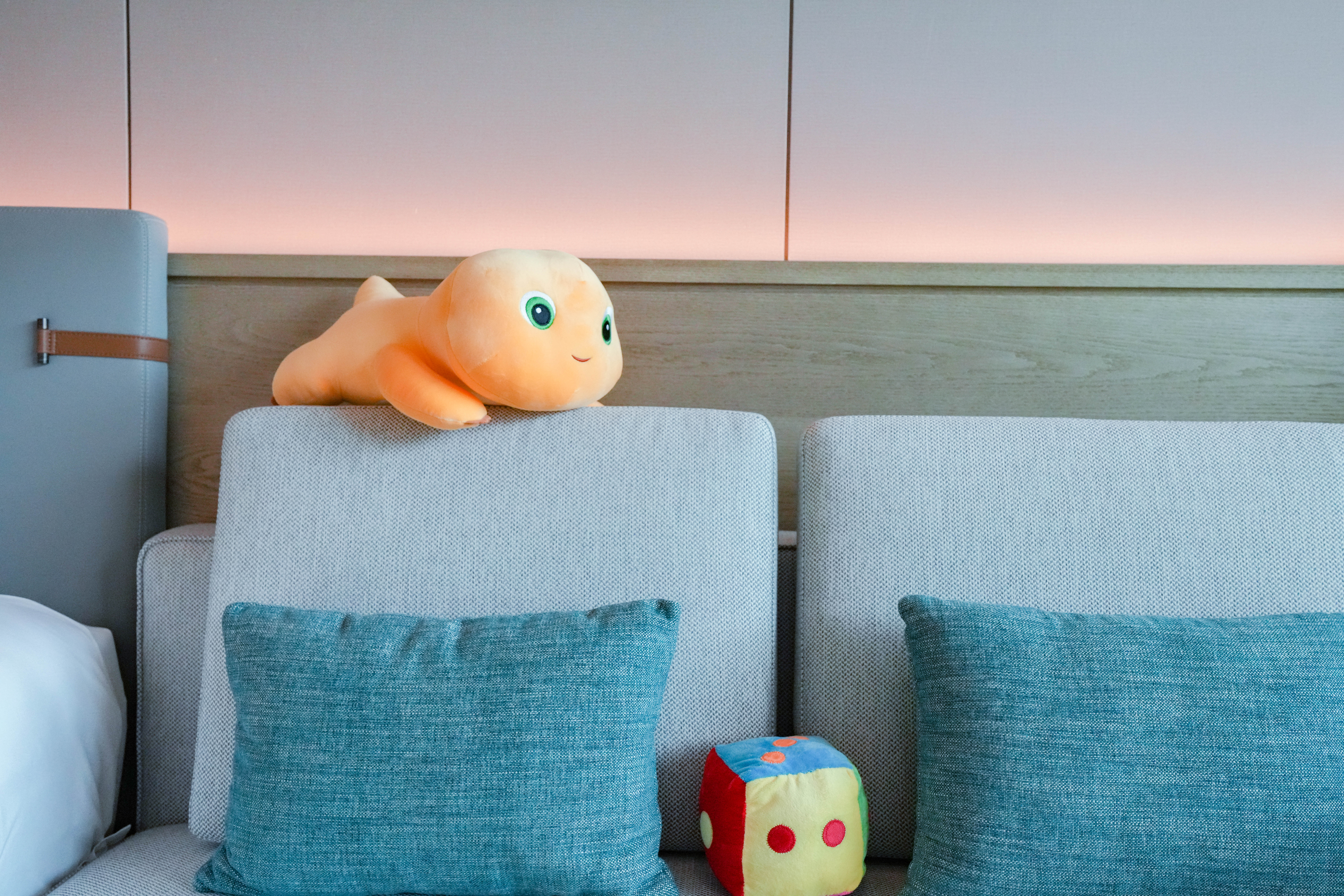 奶龙亲子主题房