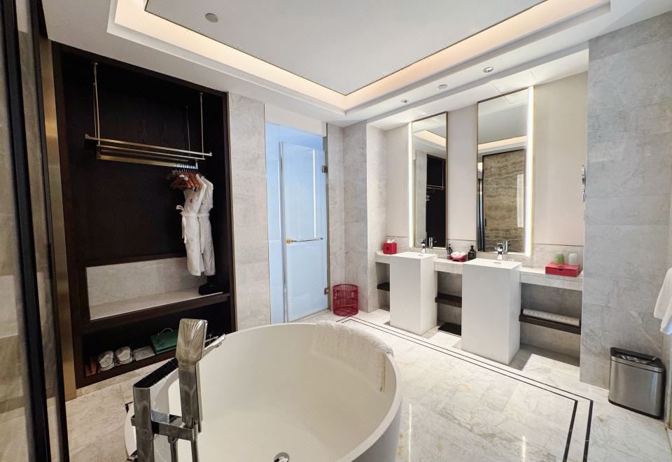 Luxury Hotel HangzhouFamily Room