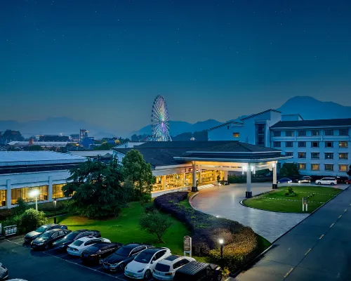 Hengdian World Studios · Grand Hotel (Near Qin Dynasty Palace & Riverside Scene Qingming Picture) Hotel a Dongyang