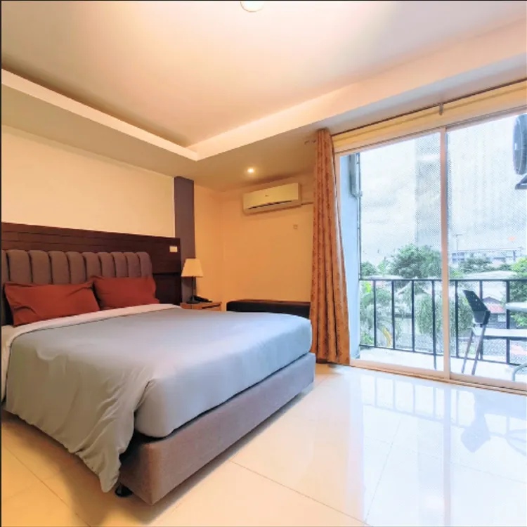 ห้องซูพีเรียร์ เตียงใหญ่ 1 เตียง