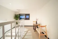 Yifei Hotel