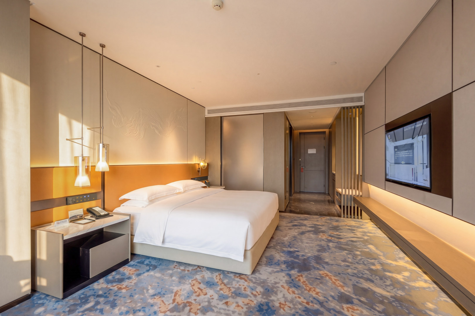 City View King Room