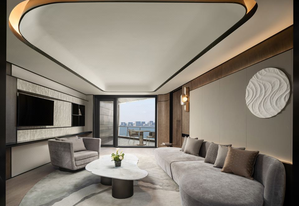 单卧湖景阳台行政套房