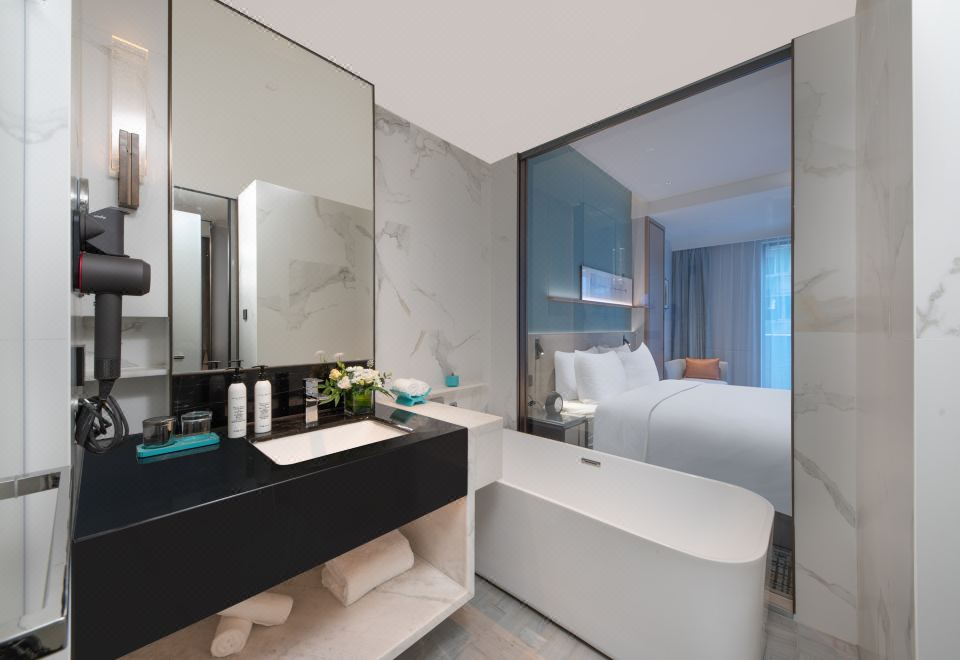 中山御街阳台大床房