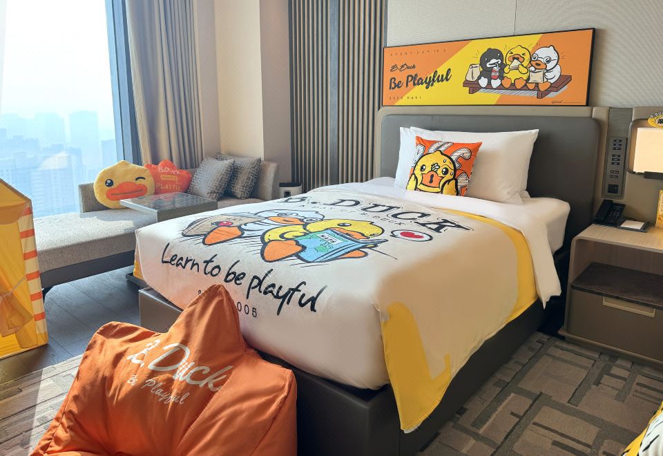 小黄鸭主题双床|180°尽览城景 | 宝贝嗨玩