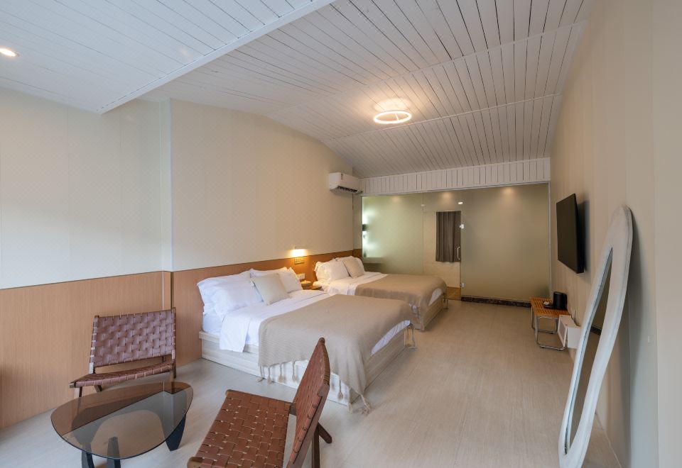 庭院·閑坐雙床房