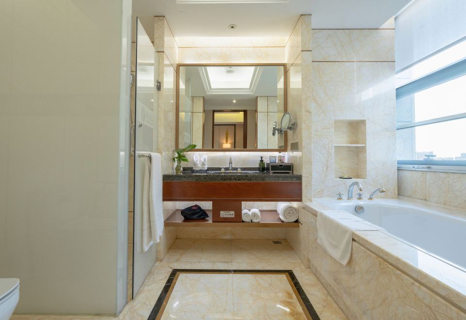 數字睡眠大床房（可升降、一鍵入眠、實時數據）