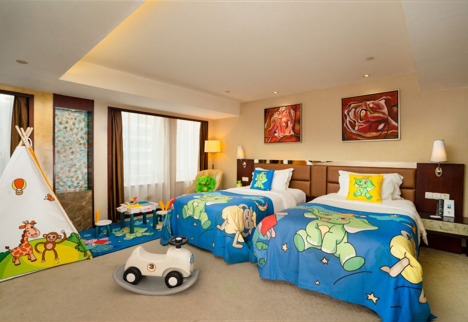 小飞象亲子双床房