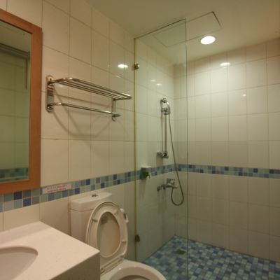 豪華四人房 - 無窗 南投日月潭潭香時尚渡假旅館優惠