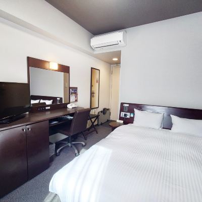 舒適小型雙人床房（無煙） 露櫻飯店駒根交流道口店優惠