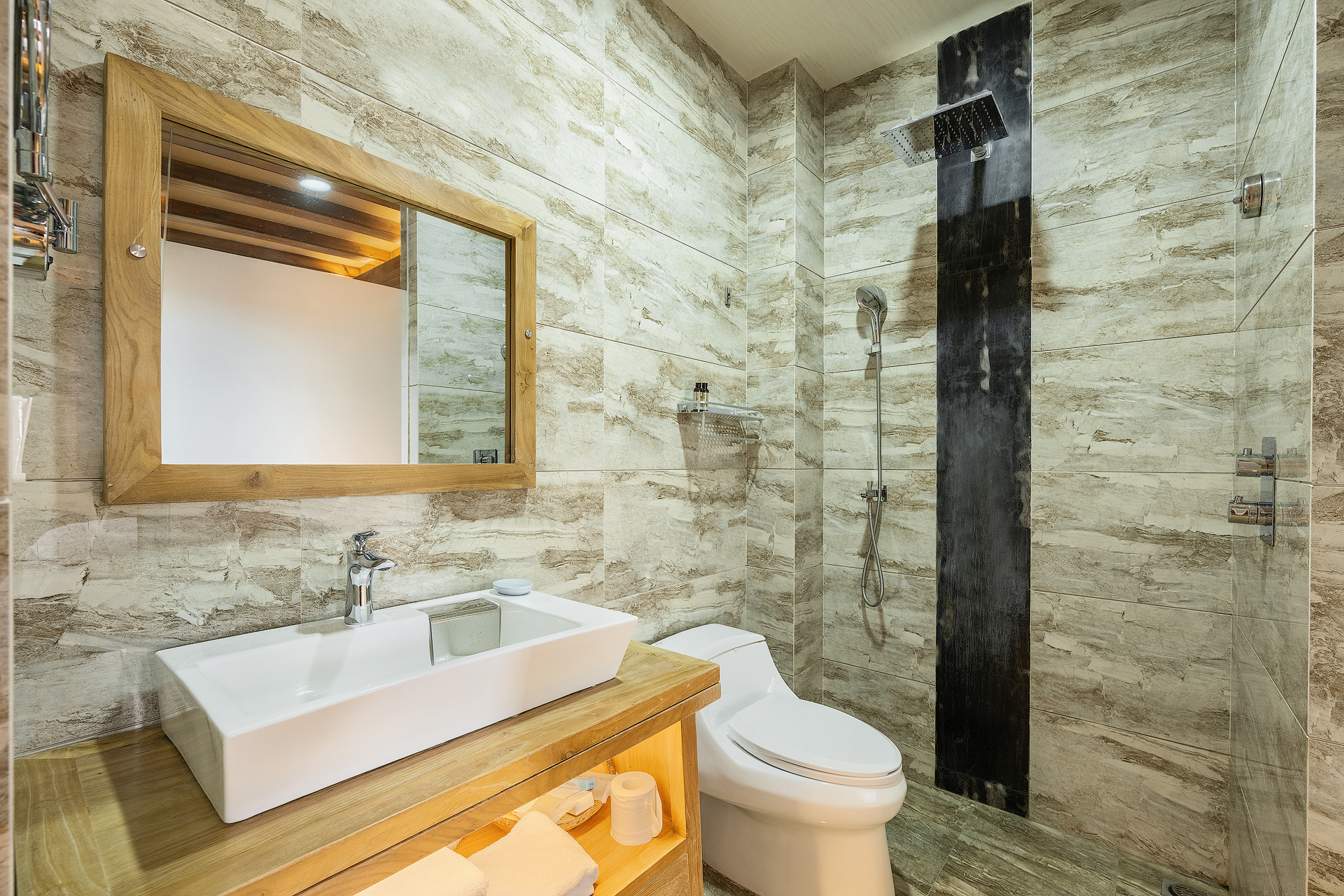 Bo Lian Chen Inn荷塘禅意大床房